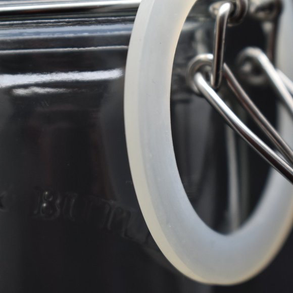 Cartwright & Butler Glass Jar W/Ceramic Lid and Seal Beverley Yorkshire Est 1981 - Picture 9 of 16